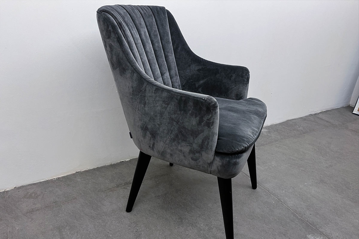 Ausstellungstück im Sale: Stuhl Fine Lounge von Werther für 1.200 €