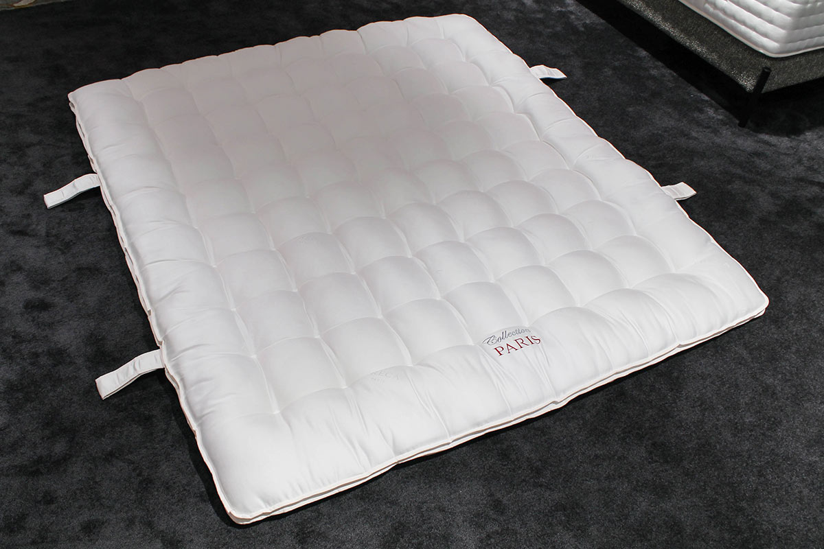 Ausstellungstück im Sale: Matratzentopper Paris von Treca für 2.460 €