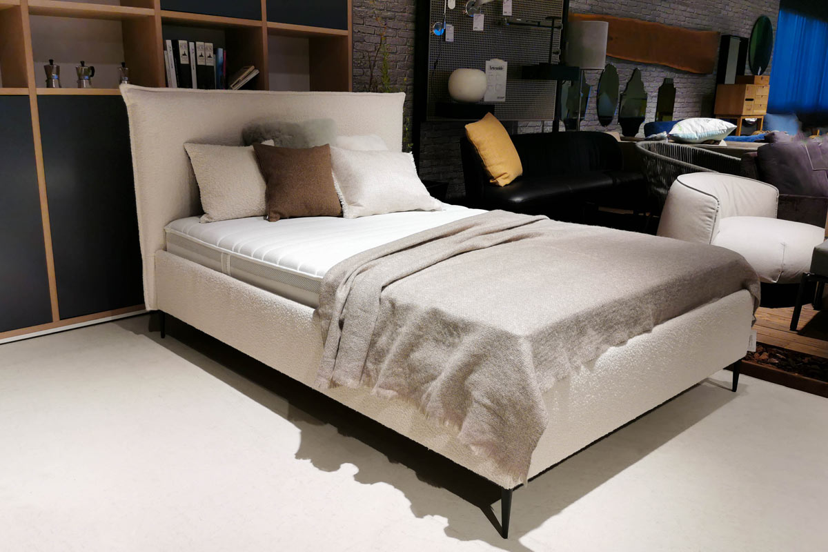 Polsterbett Soraya inkl. Lattenrahmen von Signet für 3.490 €